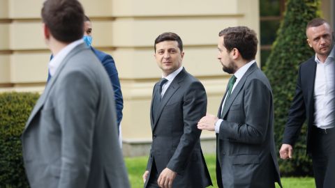 Пресс-конференция Зеленского началась с громкого скандала: подробности