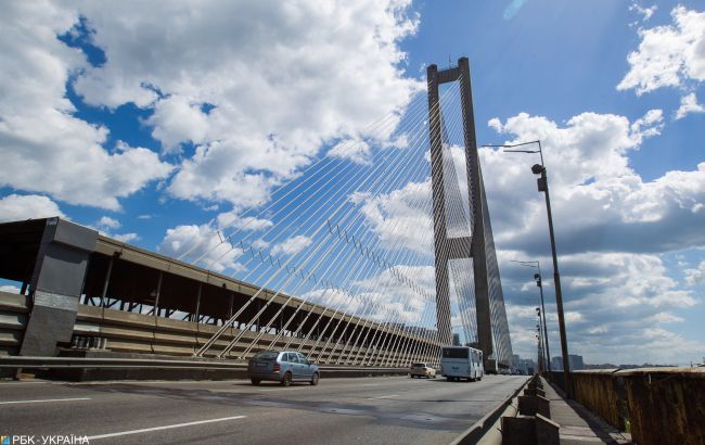 У Києві обмежать рух на Південному мосту