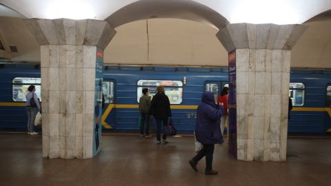 В киевском метро рассказали о самых странных вещах, потерянных пассажирами