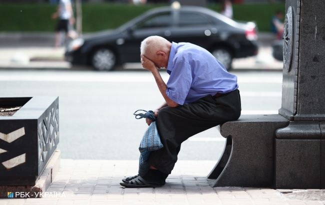 Українців попередили про затримку пенсій: кому це загрожує