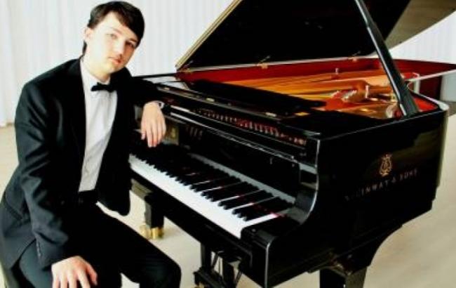 Украинский школьник одержал тройную победу на международном конкурсе пианистов
