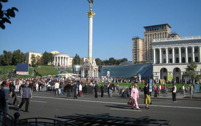 У центрі Києва перекрито рух транспорту