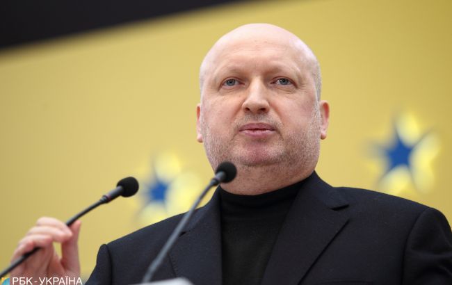 "Дійсно, здача була": Турчинов висловився про окупацію і звільнення Криму