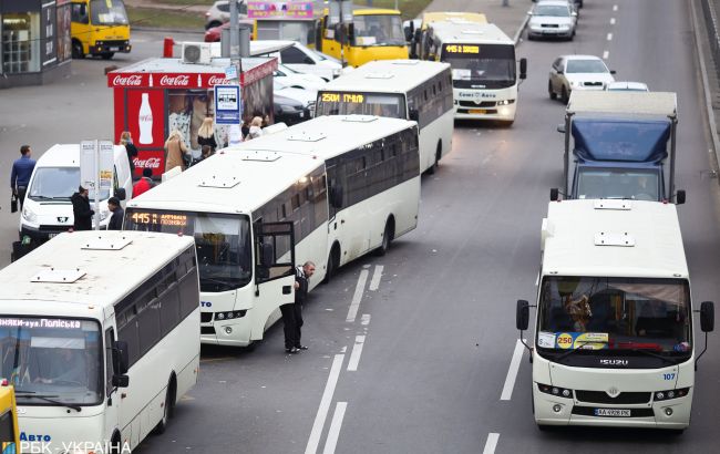 В Киеве начали проверять качество перевозок в маршрутках: какие требования и наказания