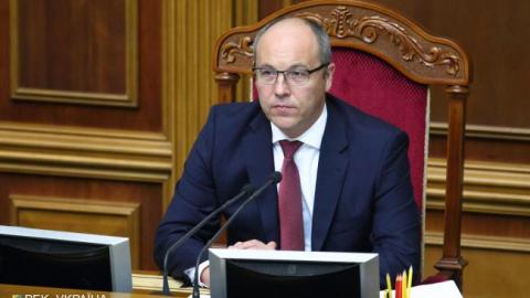 Парубий может подписать постановление о санкциях против телеканалов на этой неделе