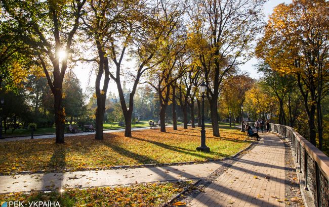 Синоптики розповіли, коли в Україну повернеться сонце і 24-градусне тепло
