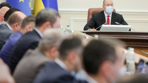 Повышение тарифов на электроэнергию для населения отложили до начала осени