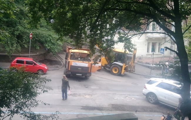 В Печерском районе Киева из-за аварии нет воды