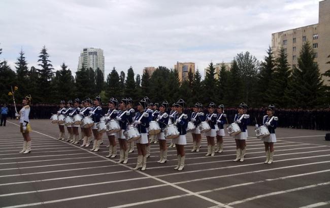 У Києві пройшов перший випуск поліцейської академії патрульної служби