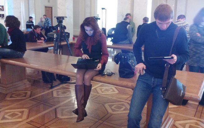 Журналістів не пускають в кулуари Ради після виступу Байдена