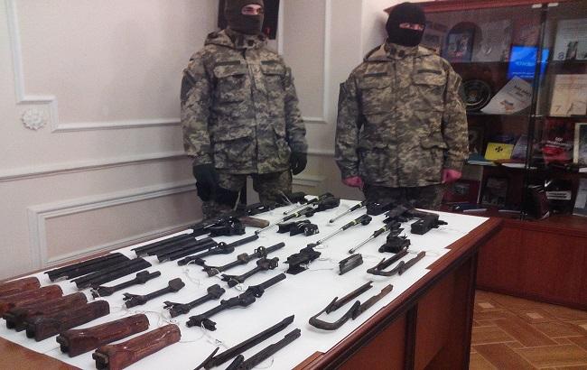 СБУ: зброю, з якої стріляли на Майдані, знайдено у серпні 2015