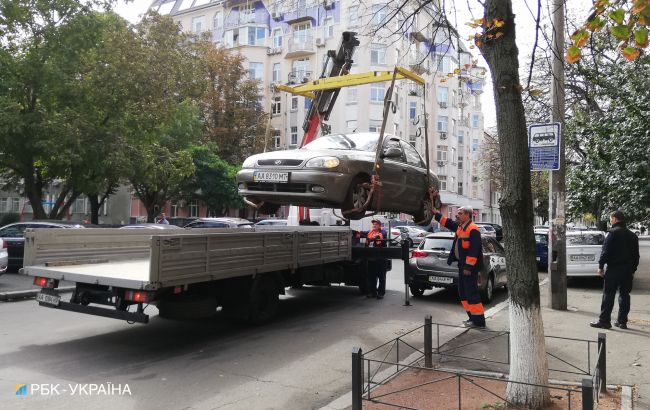 У Києві запрацював сервіс по відстеженню евакуйованих авто: що потрібно знати