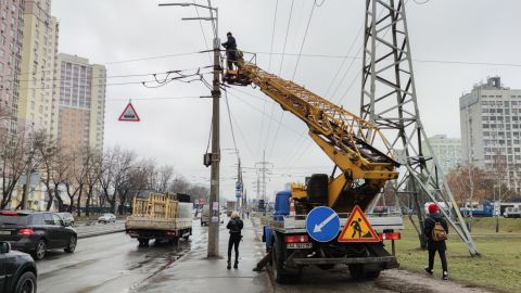 Энергетики заживили основную подстанцию Ирпеня, - Минэнерго