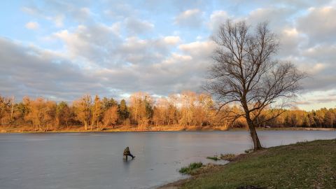 Незначне потепління та без опадів: якою буде погода завтра