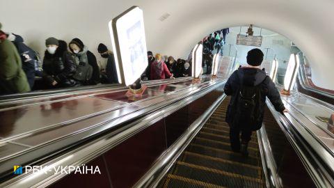 Названа максимальная стоимость проезда в метро Киева