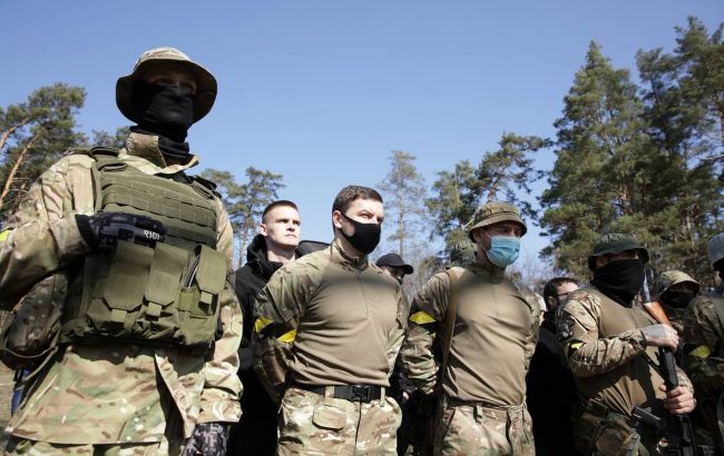 Нацкорпус заявил о создании штабов обороны в областях