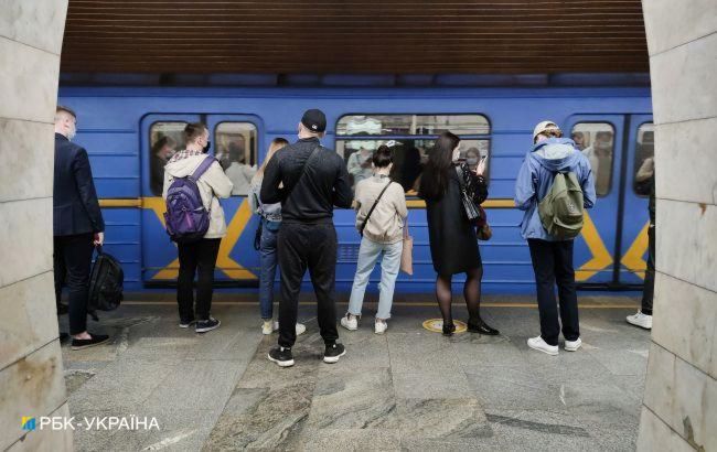 У Києві замінували ще одну станцію метро на Лівому березі