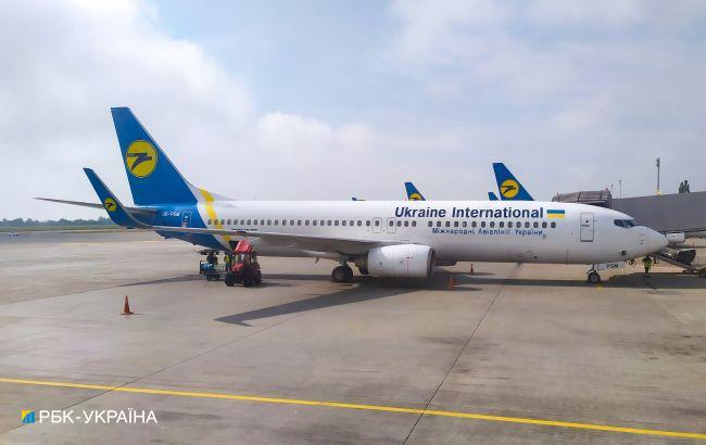 МАУ увеличит количество рейсов из-за массовых остановок полетов в Украину