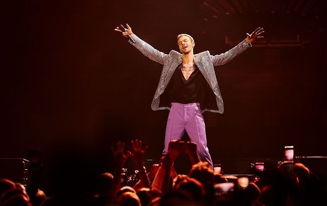 Солд-аут и концерты на бис: стартовал мировой тур Макса Барских (первые фото)