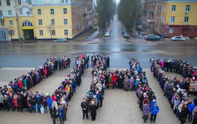 "Я люблю "ДНР": в оккупированной Макеевке террористов поздравили с Днем влюбленных