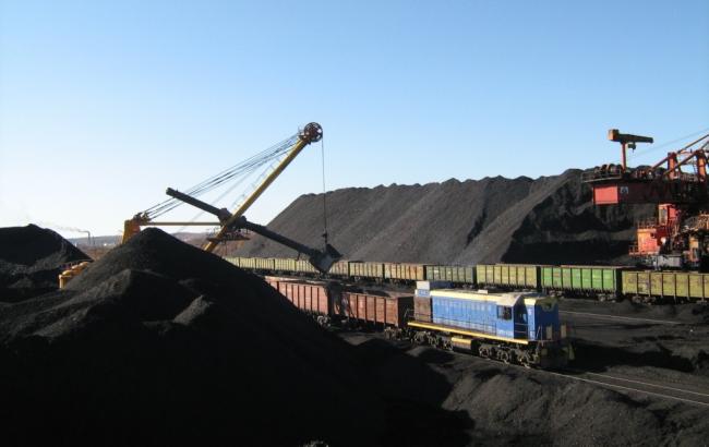 Минэнерго Украины не намерено импортировать уголь и электроэнергию в 2015 г