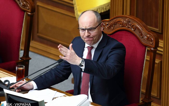 Нардепи відмовились розглядати законопроекти щодо реформи парламенту