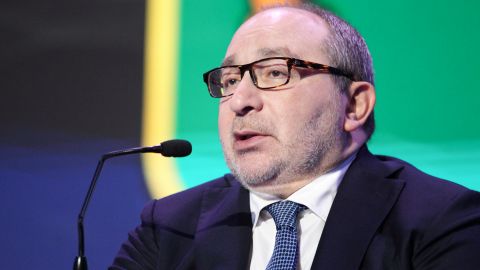 Кернес отримав повноваження мера, але перша сесія проходить без нього