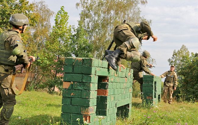 В Ивано-Франковской области проходят сборы лейтенантов Нацгвардии по стандартам НАТО