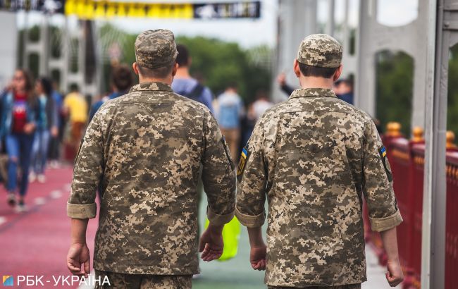 Ветеран АТО вибачився за фейк про пластикові медалі для бійців ЗСУ