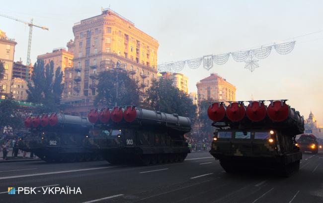 В Киеве начался парад ко Дню независимости Украины