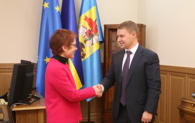 Посол США посетила предприятия Киевской области