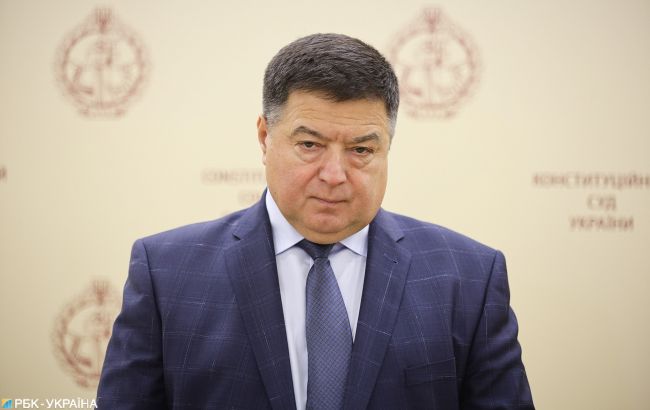 Законопроект Зеленского имеет признаки конституционного переворота в Украине, - глава КСУ