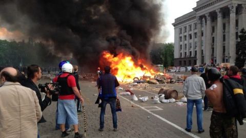 Сенцов "набросился" на Зеленского из-за трагедии в Одессе
