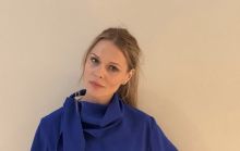 Платье с перьями за 60 тысяч: Оля Фреймут показала образ с благотворительного вечера в Лондоне