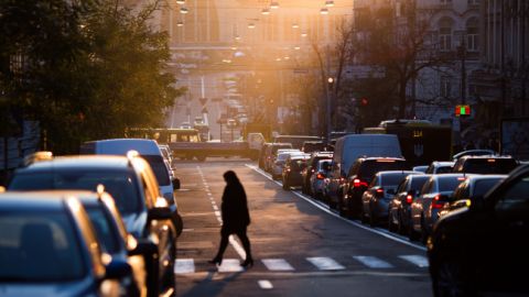 Температура почне опускатися: яким областях приготуватися до похолодання (карта)