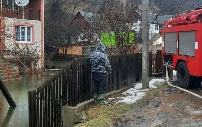 На западе Украины растут уровни воды в реках. Возможны подтопления