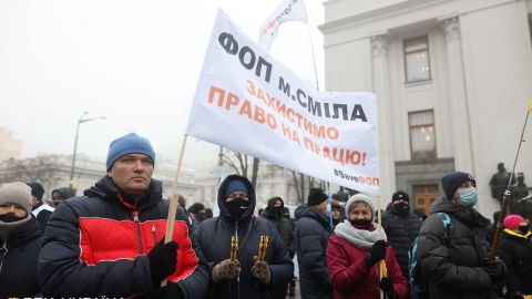 У Києві влаштували протест, перекрили центральну вулицю