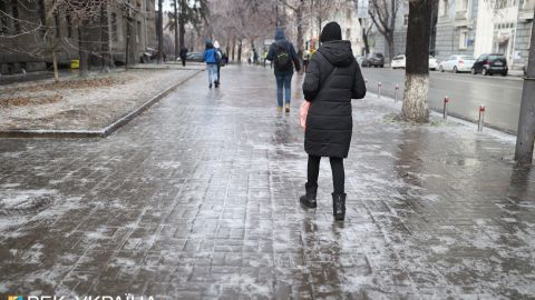 Ожеледь протримається до завтра: оголошено жовтий рівень небезпеки