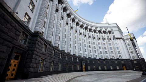 Кабмін збільшив затрати на доставку пального за формулою "Роттердам+"&nbsp;для бензину і дизпалива