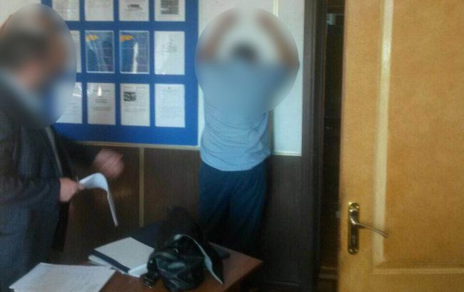 В Виннице задержан на взятке главный инспектор одного из таможенных постов