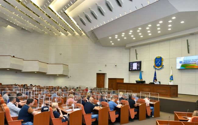 Справу про захоплення лікарні Мечникова передадуть правоохоронцям. Керівник медзакладу рішення не підтримав