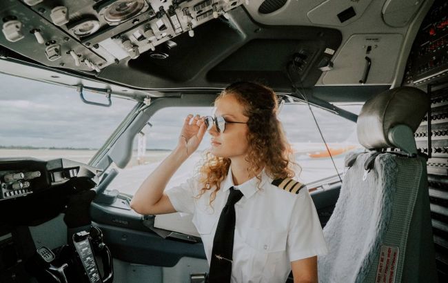 Пілот Юлія Слободянюк: У майбутньому хочу стати командиром повітряного судна