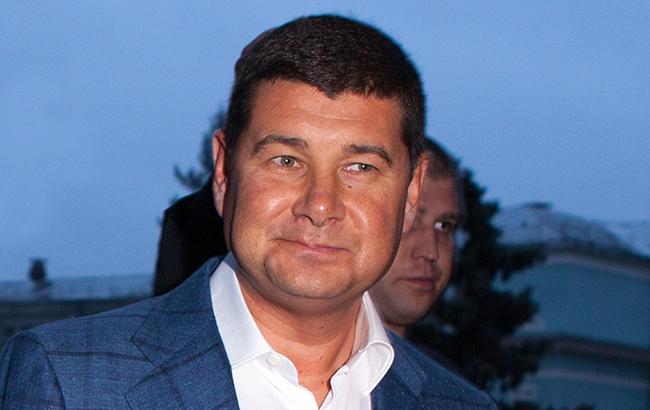 Онищенко заявив, що заарештовані кошти на рахунках Ощадбанку належали Януковичу