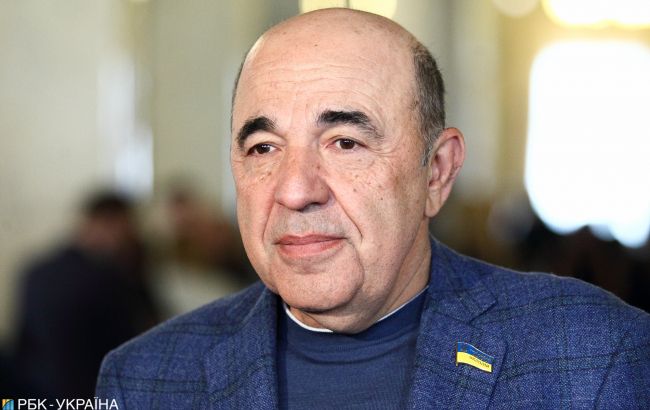 Рабінович жорстко пройшовся по Зеленському: де обіцяні високі пенсії та низькі тарифи?