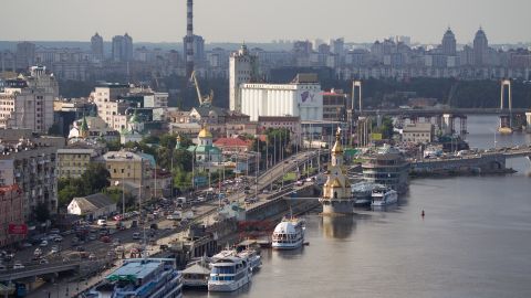 Укргідрометцентр дав прогноз на останній місяць літа