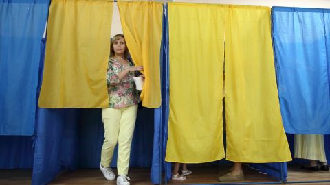 Україна в ТКГ обговорила проведення виборів на Донбасі