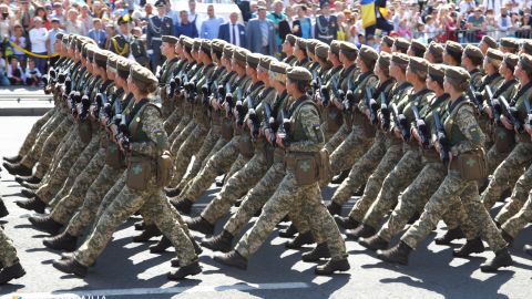 Воинский учет для женщин - это не призыв на службу, - командование Сухопутных войск
