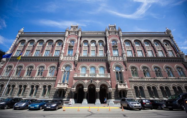 Центробанк Польши выделил Нацбанку Украины срочную помощь на 1 млрд долларов