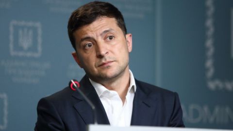 Зеленський дав інтерв'ю про 100 днів президентства актору з серіалу