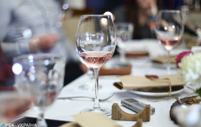 Українці назвали вартість новорічного столу